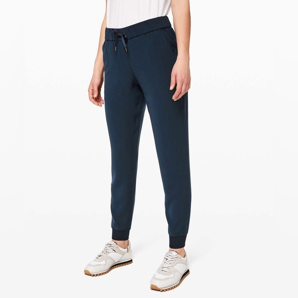 Lululemon On The Fly Jogger athletic running workout gym athleisure size 4 navy - Picture 1 of 10